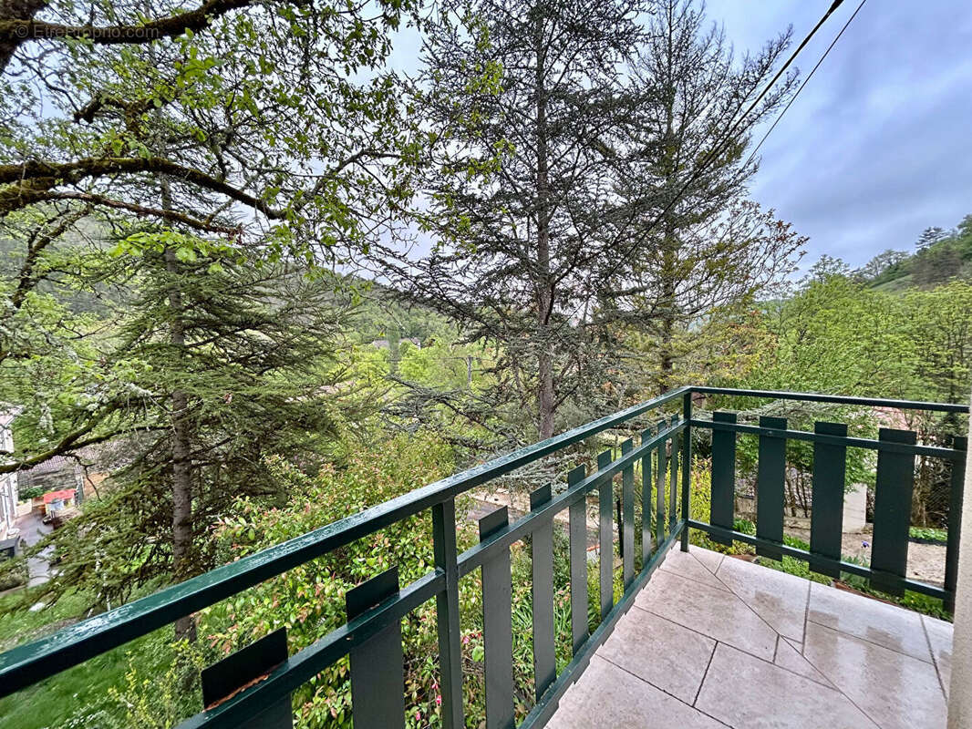 Maison à LAROQUE-DES-ARCS