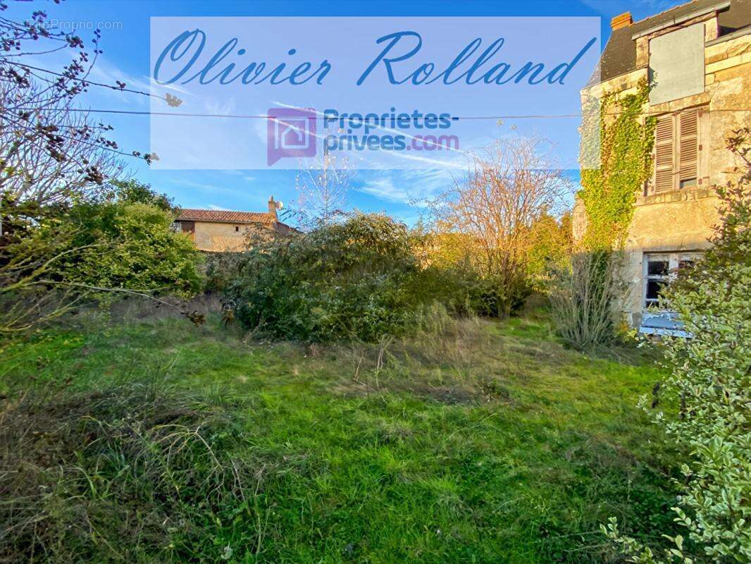 49540 -  Aubigné sur Layon - Maison à rénover de 104 m² sur 500 m² de terrain avec dépendances - photo 13