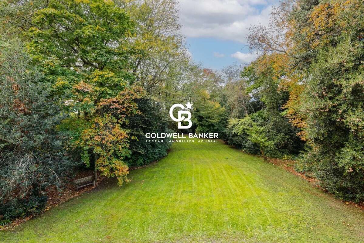 Maison à SAINTE-LUCE-SUR-LOIRE