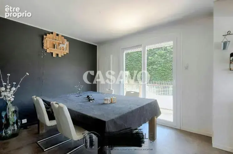 Vente Maison 8 pièces de 140m² - 38080 Four - photo 4