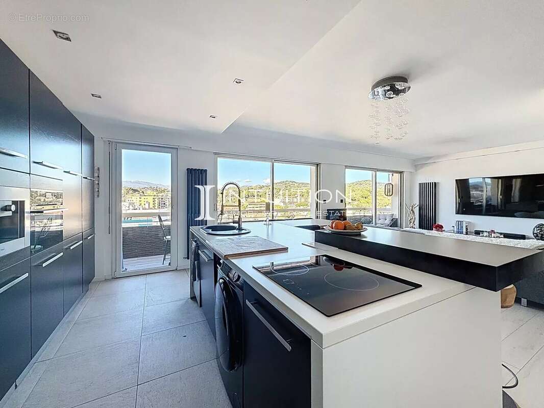 Appartement à LE CANNET