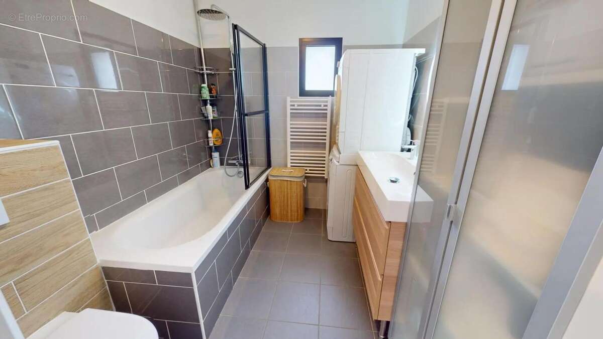 Appartement à SARTROUVILLE