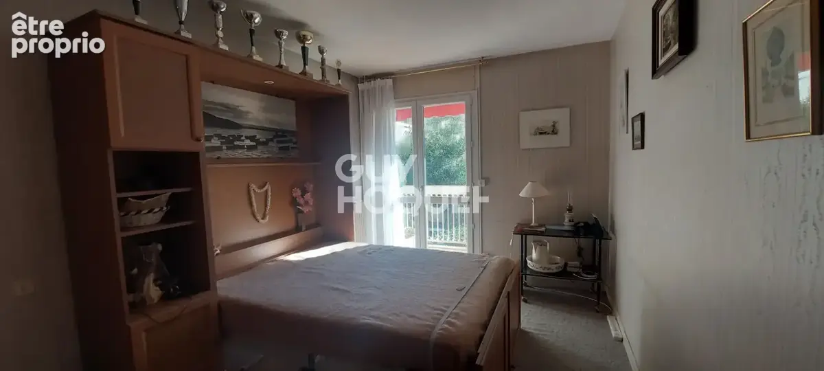 Carpentras - Appartement de 85 m² de type 3 - 2 chambres - Balcon + Place de stationnement + Cave - photo 9