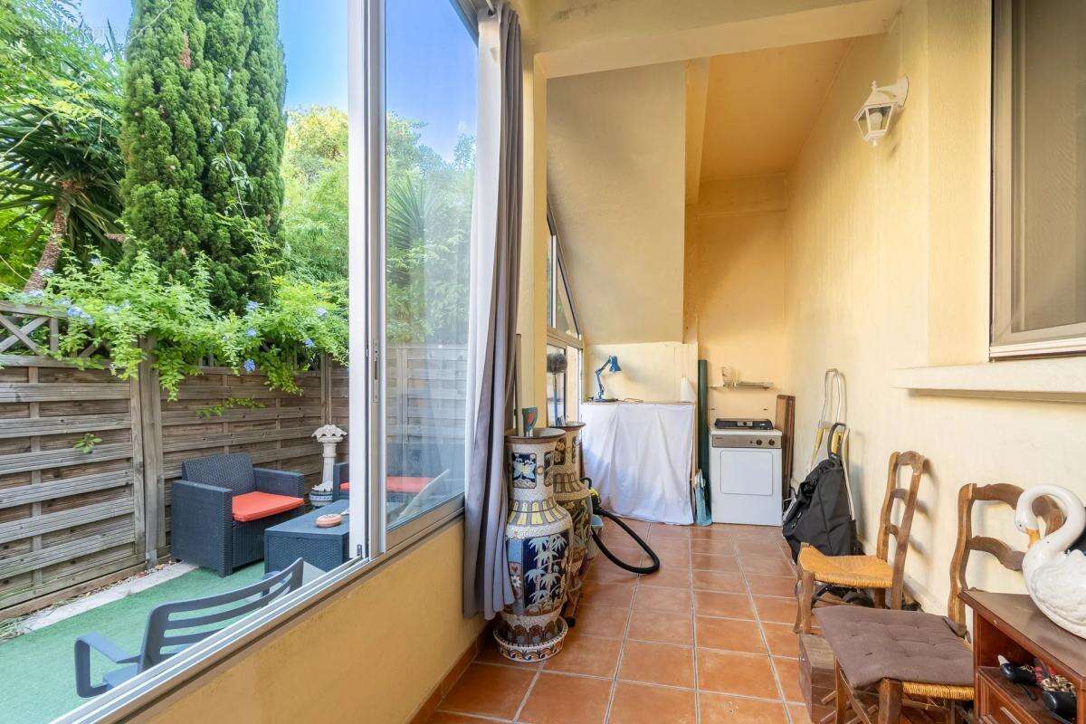 Appartement à SIX-FOURS-LES-PLAGES