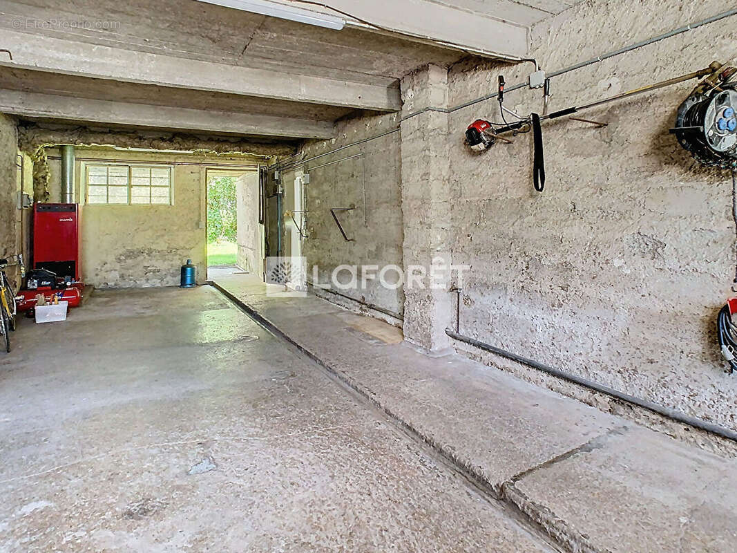 A vendre à AVOCOURT - 132 m² - 3 chambres - photo 11