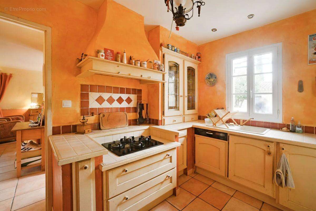 Maison à SAINT-PAUL-TROIS-CHATEAUX