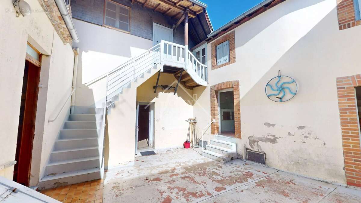 Propriété atypique - photo 15