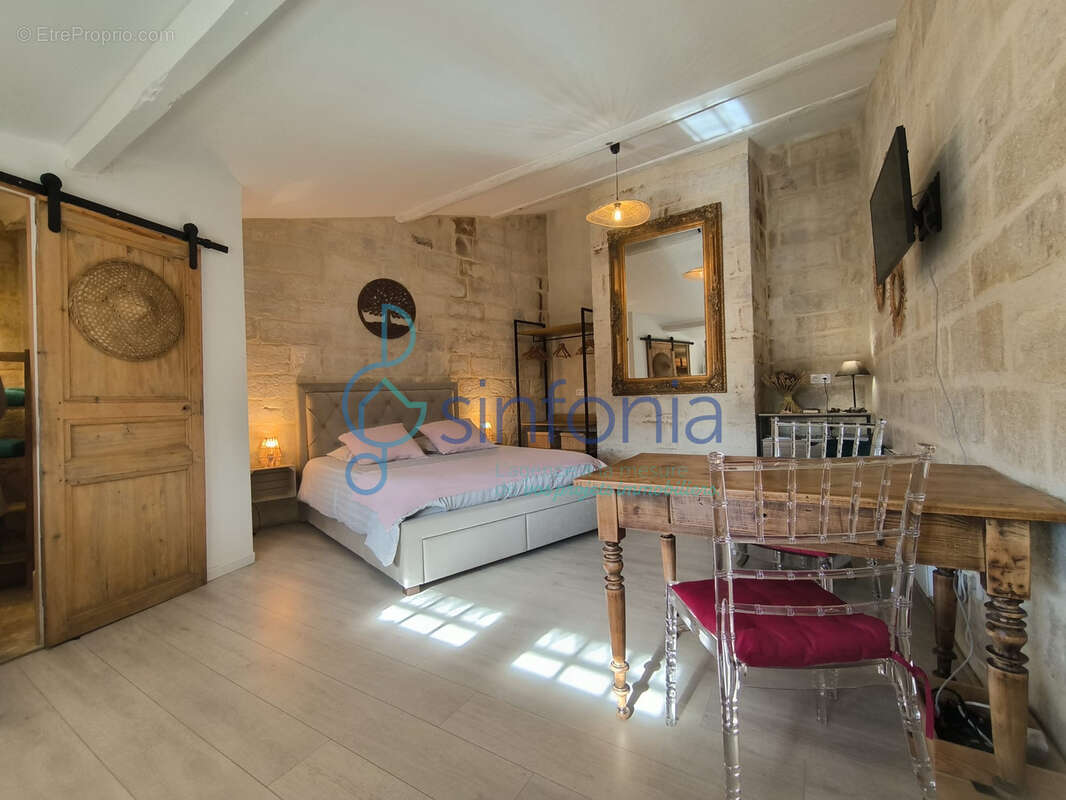 Appartement à UZES