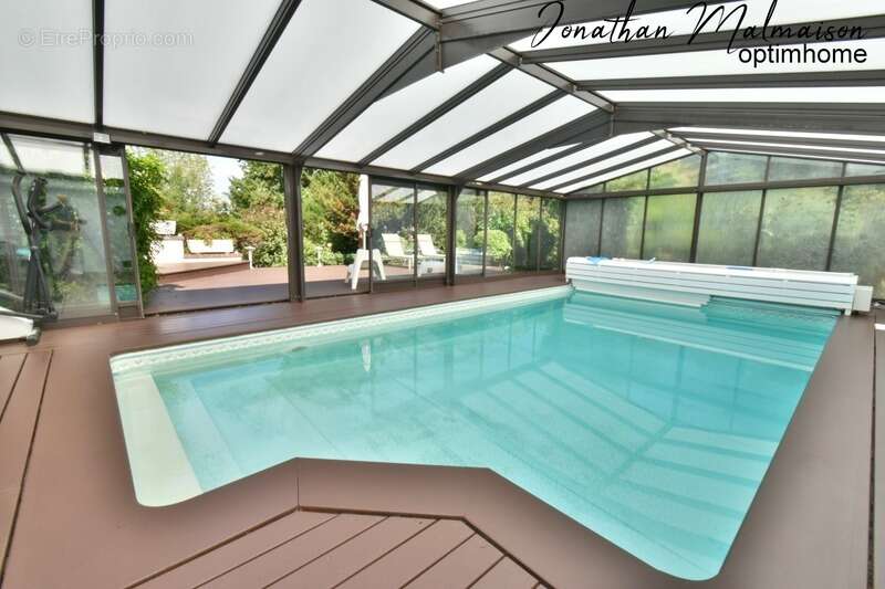 Maison à CONCHES-EN-OUCHE