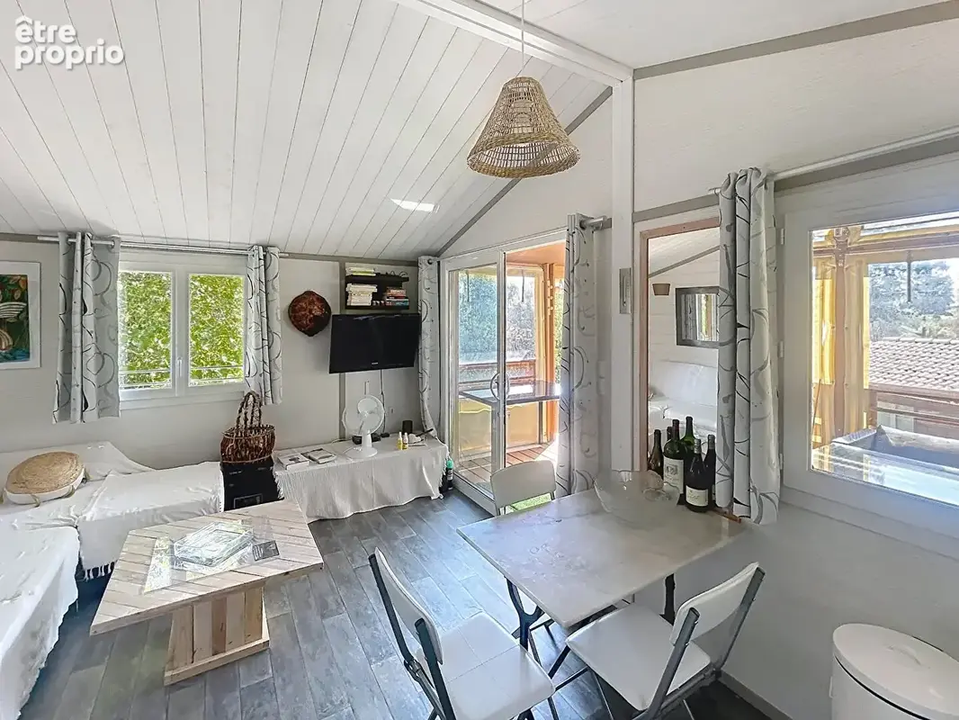 Chalet bois sur pilotis 35 m², terrasse 14m² couverte terrain 559 m² - photo 7