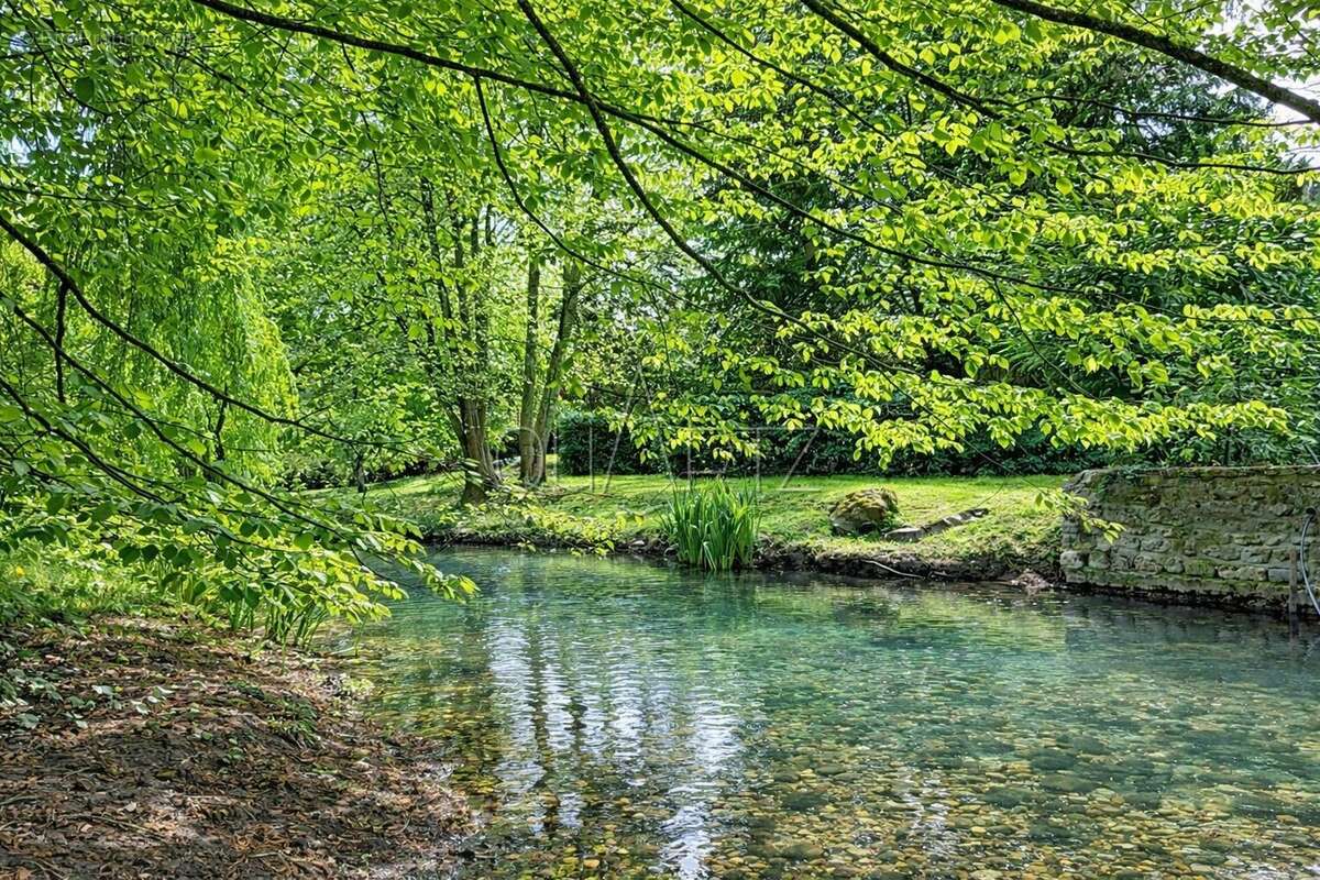Maison à IVRY-LA-BATAILLE