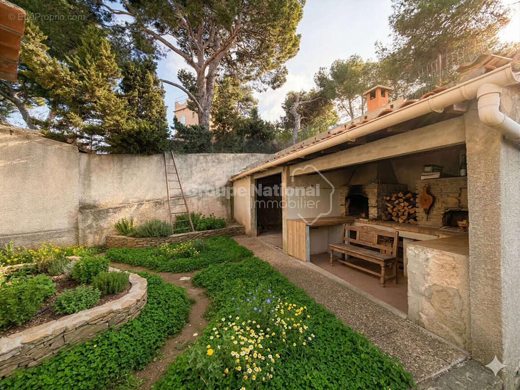 Maison à ENSUES-LA-REDONNE