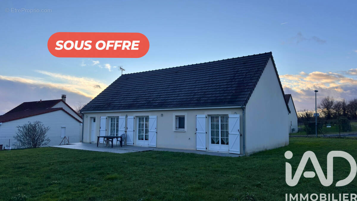 Photo 1 - Maison à VIERZON