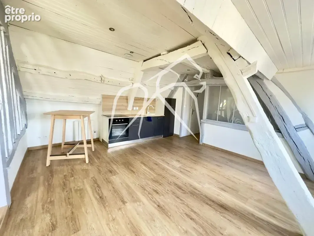 Appartement T2  Cœur de ville de ROUEN (76000) Place du Vieux Marché - photo 2