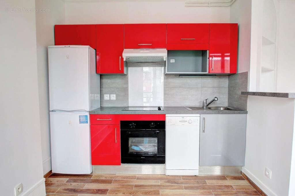 Appartement à PARIS-18E