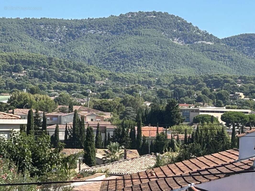 A  saisir maison à SANARY SUR MER - Secteur Poussarague - photo 4