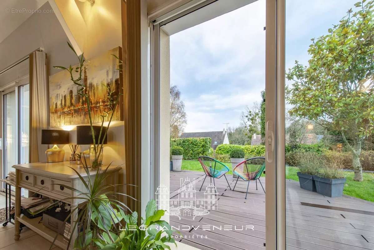 Maison à GREZ-SUR-LOING