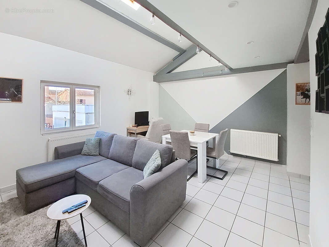 Appartement à VOURLES