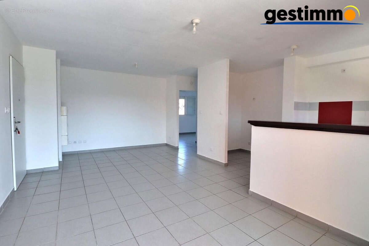 Appartement 52 m² à Remire-Montjoly  - photo 3
