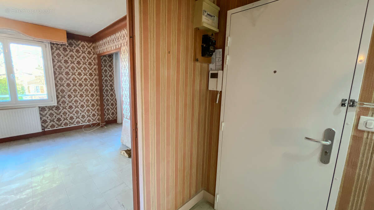 Appartement à HOUILLES