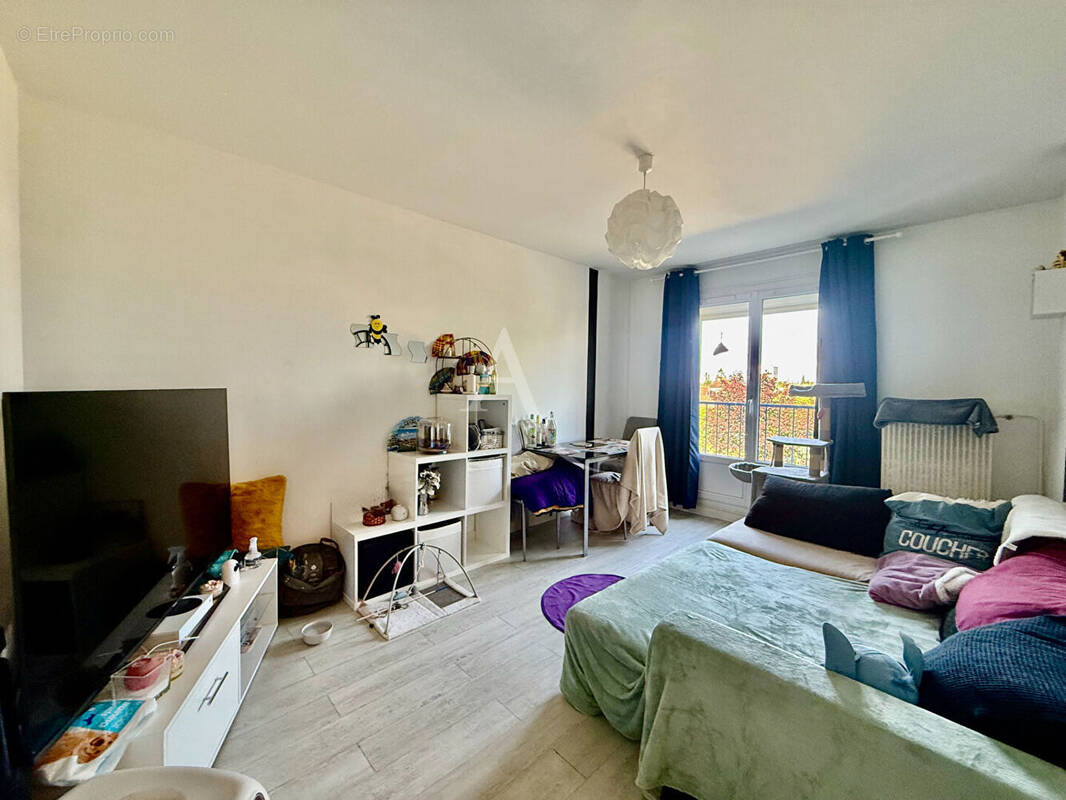 Appartement à LUCE