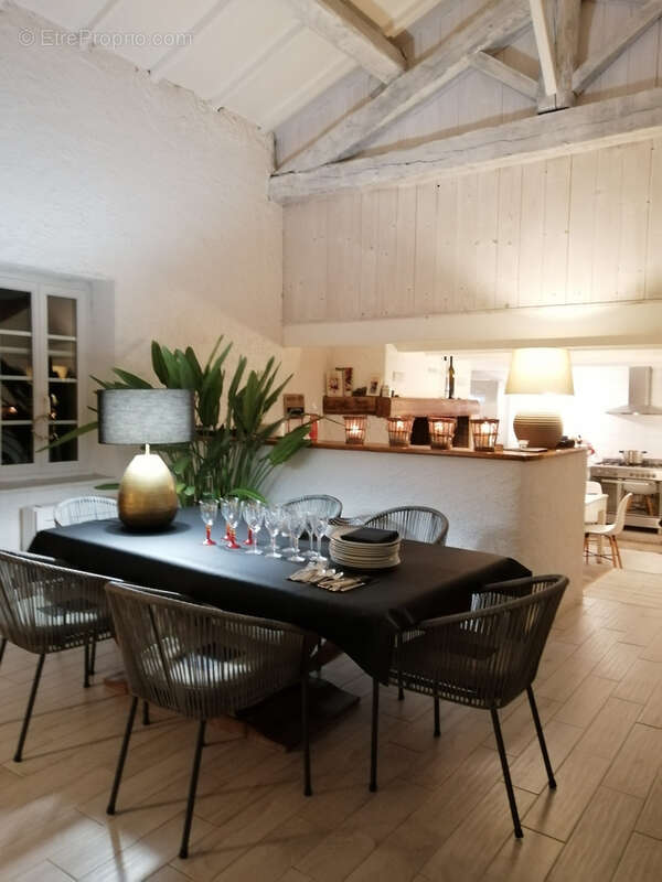 Gruissan, à 3kms des plages, maison de caractère rénovée avec 5 chambres, sur un parc de 2,5 hectares, avec pi - photo 19