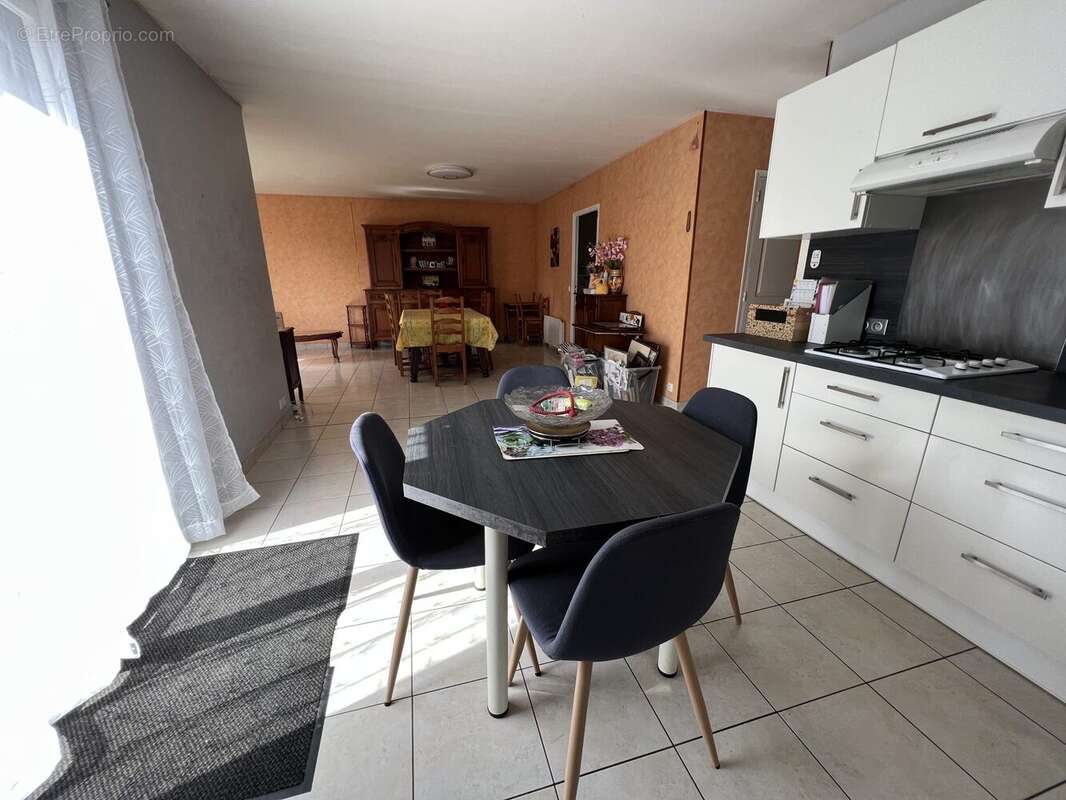 Maison à LOUVIGNE-DE-BAIS