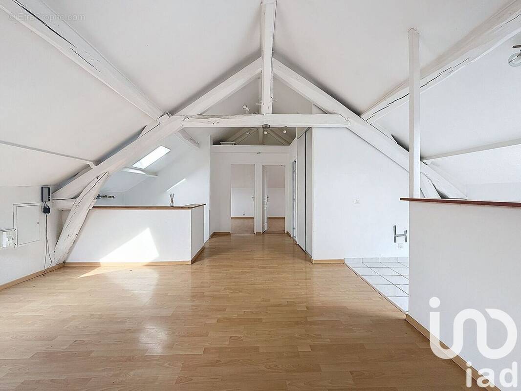 Photo 1 - Appartement à LES MUREAUX