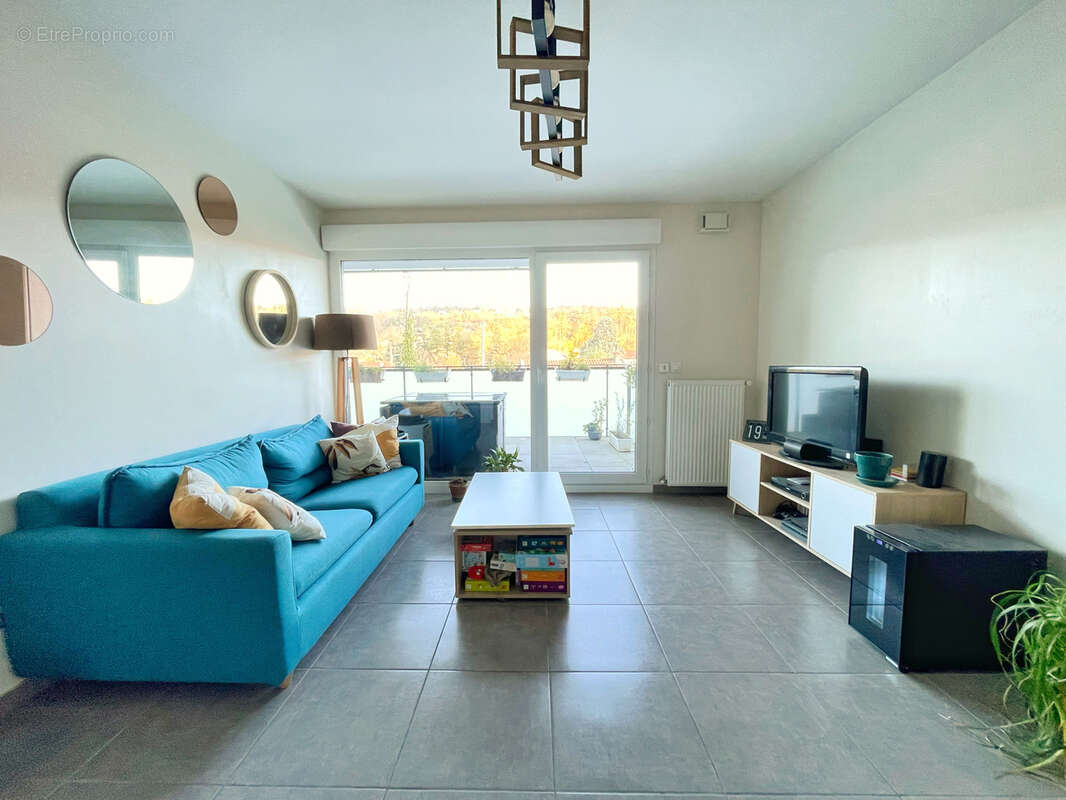 Appartement à OULLINS