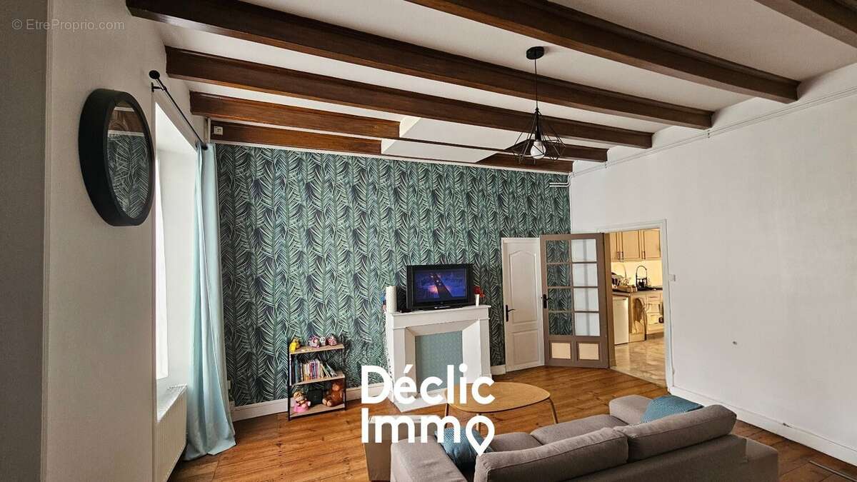 Maison à MAUZE-SUR-LE-MIGNON