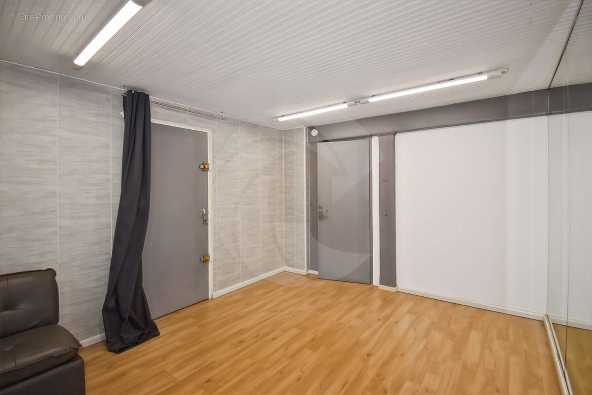 Commerce à MONTRICOUX