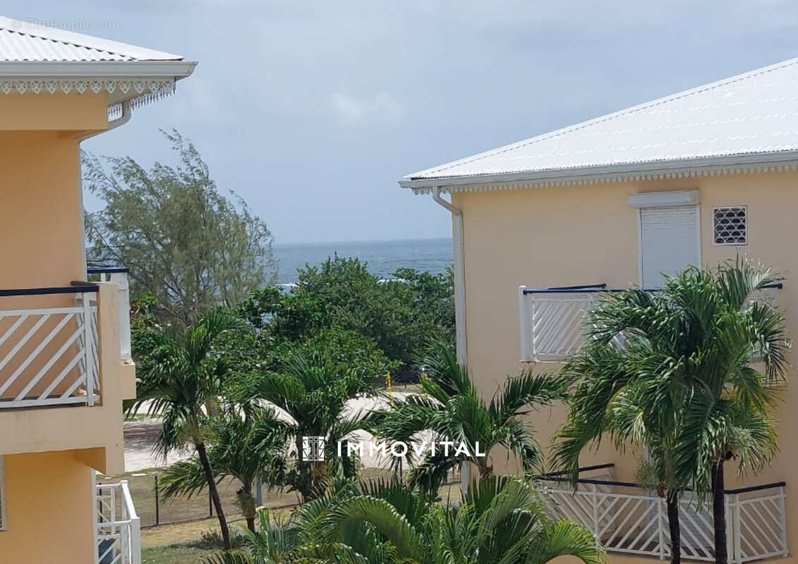 À VENDRE   Studio avec petite vue mer   Résidence sécurisée au Moule - photo 9