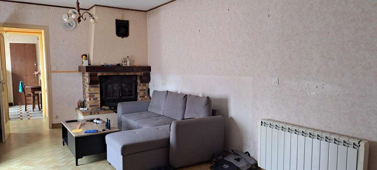 Maison 108 m² à Mezangers  - photo 3