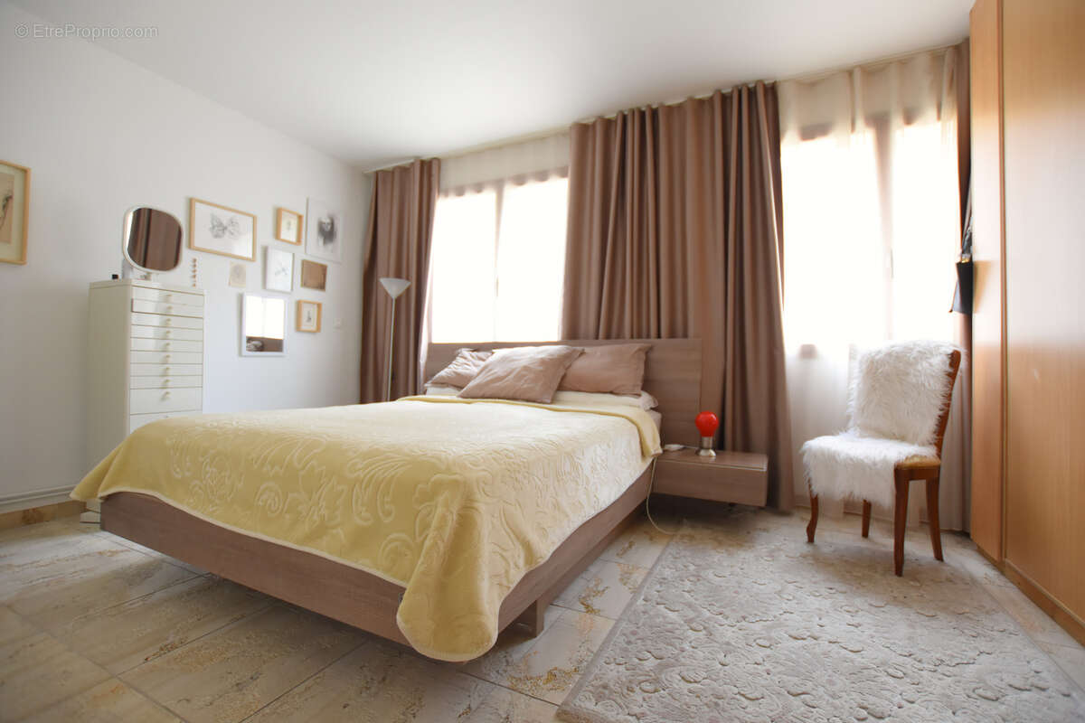 Maison à LES ESSARTS-LE-ROI