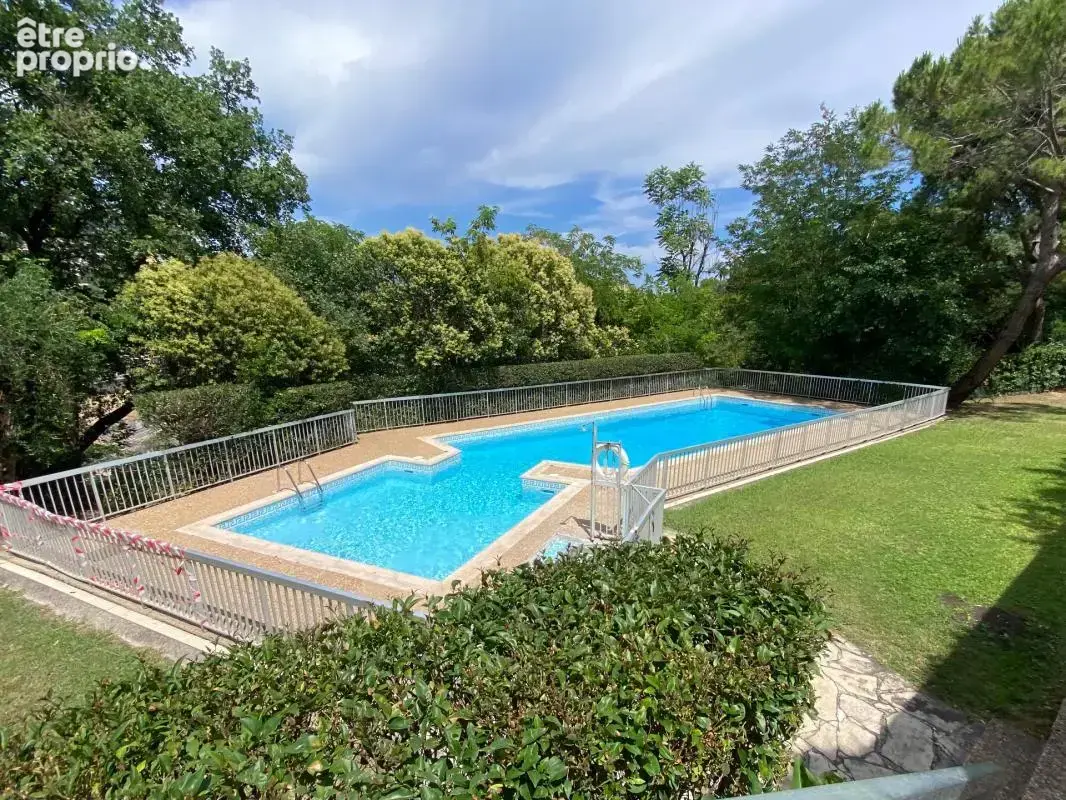 Photo Appartement à Grasse au prix de 200 000€