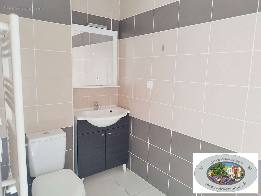 Appartement à ARAMON