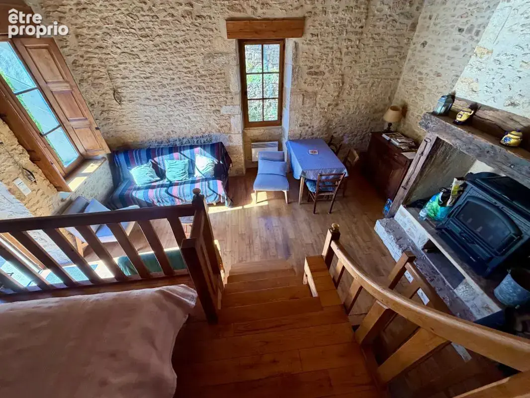 Maison en pierre au cœur de Sainte-Alvère – Idéale en résidence secondaire ou pour un investissement locatif - photo 6