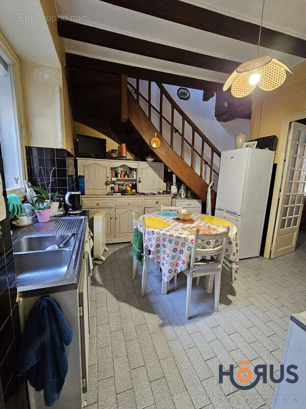 Maison 108 m² à Barbezieux-Saint-Hilaire  - photo 3