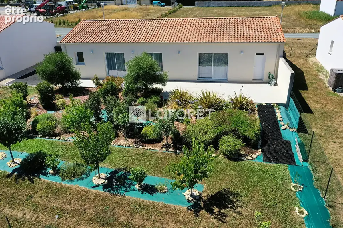 À 10 minutes de Saintes Maison contemporaine de plain-pied 103.42 m2 - photo 2
