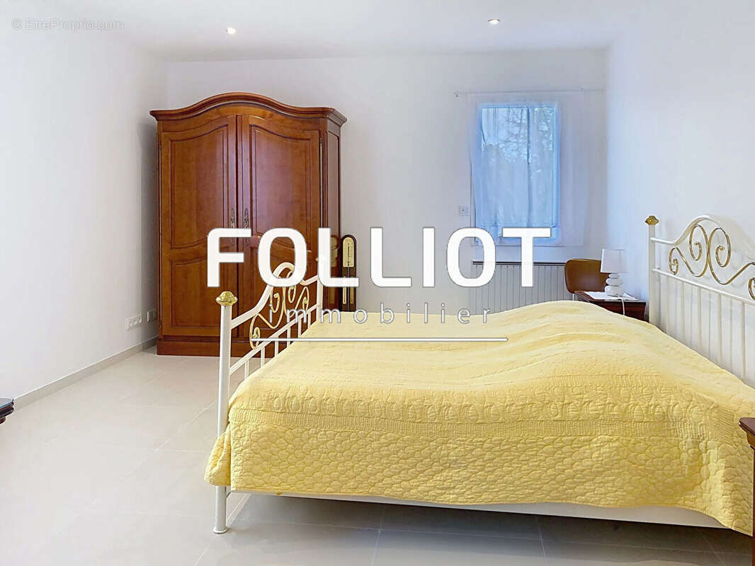 Maison à AGON-COUTAINVILLE