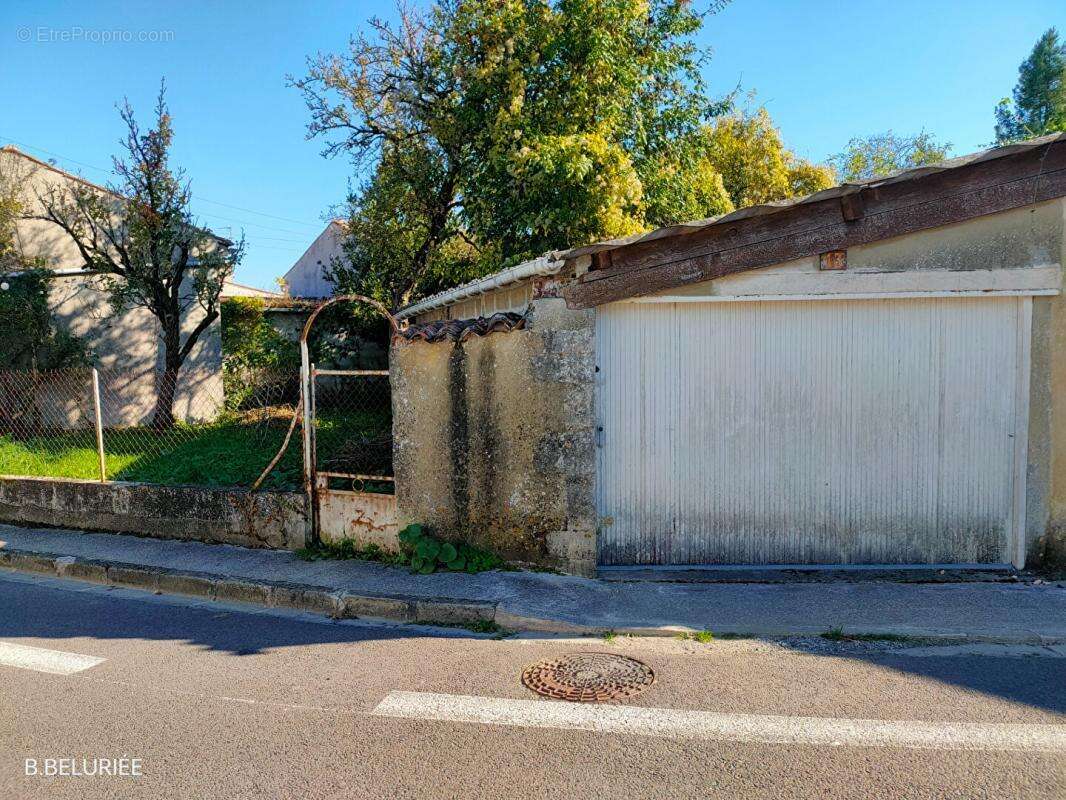 Maison à SAINT-JEAN-D&#039;ANGELY