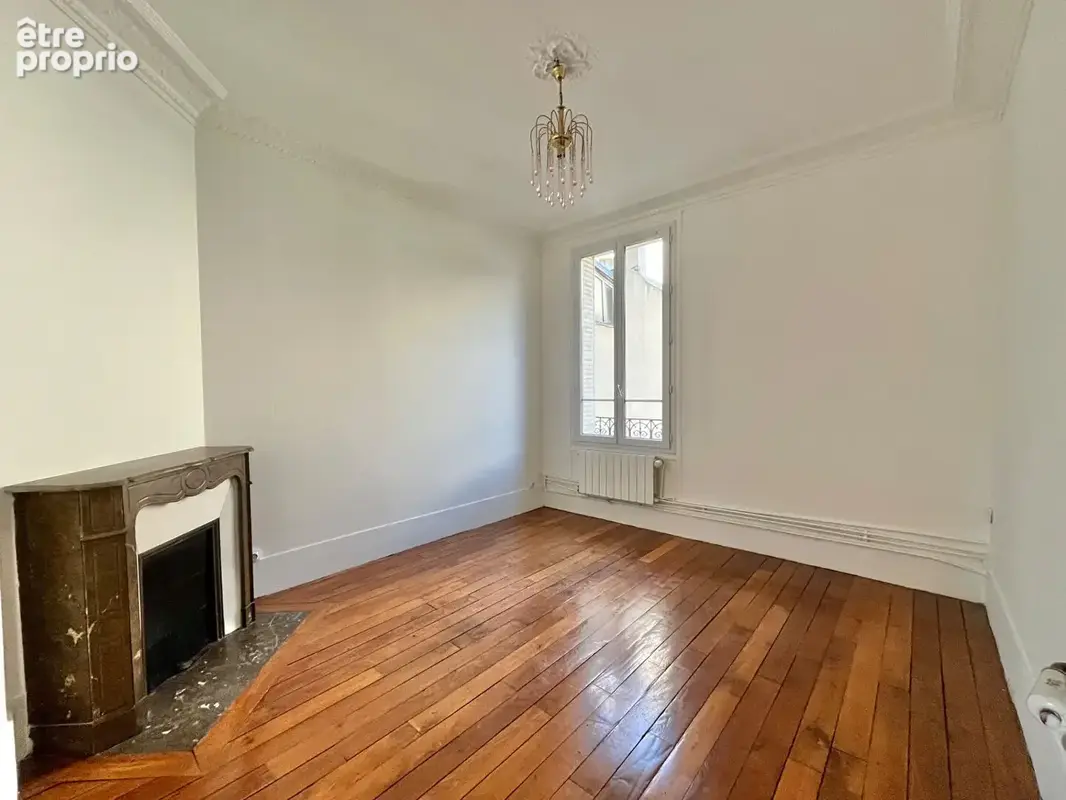 F4 de 77 m² en plein centre historique - photo 5