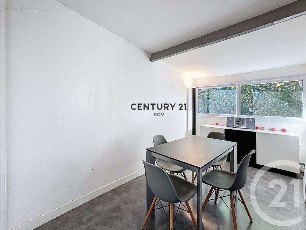 Appartement à MAISONS-ALFORT