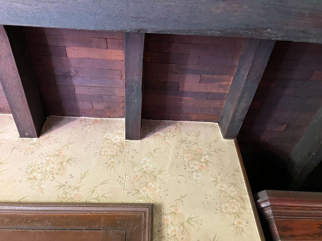 Maison à SAINT-MARCEL-EN-MARCILLAT