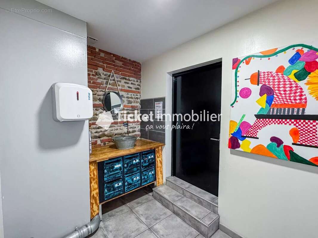 Commerce à CORNEBARRIEU