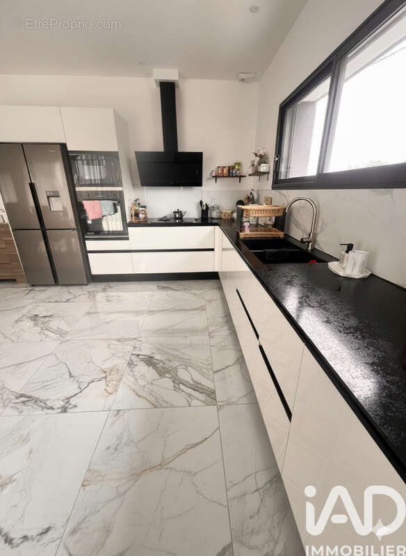 Maison 151 m² à Yffiniac  - photo 8
