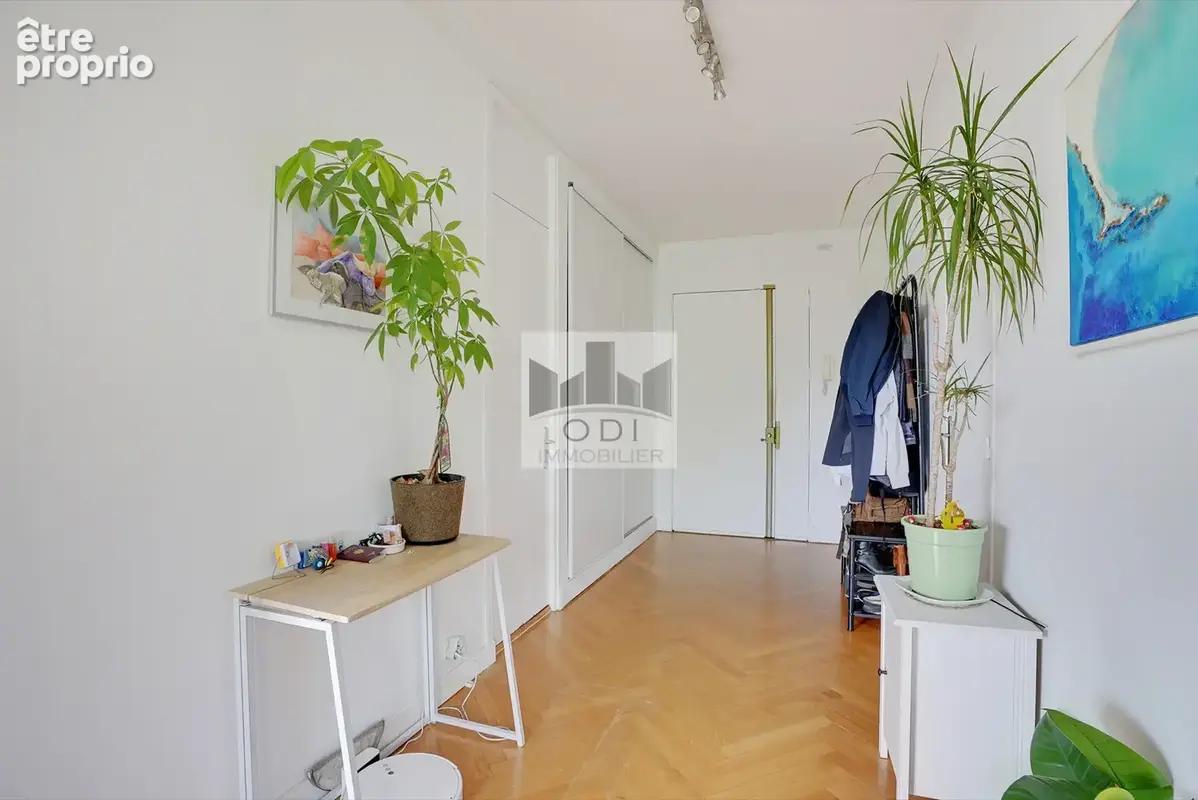 2 pieces  avec balcon vue sur jardin - photo 9