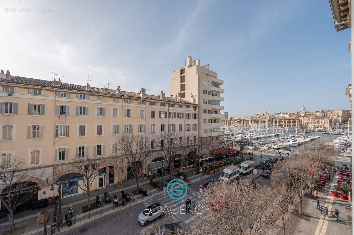Appartement à MARSEILLE-1E