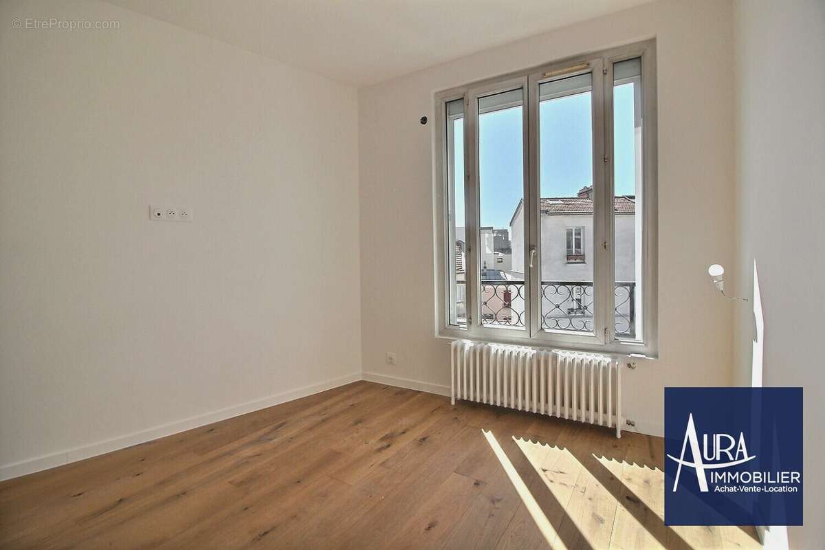 0_0003 - Appartement à LES LILAS