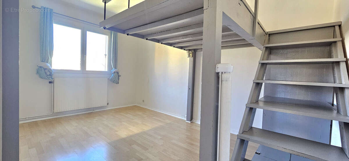 Appartement à VENISSIEUX